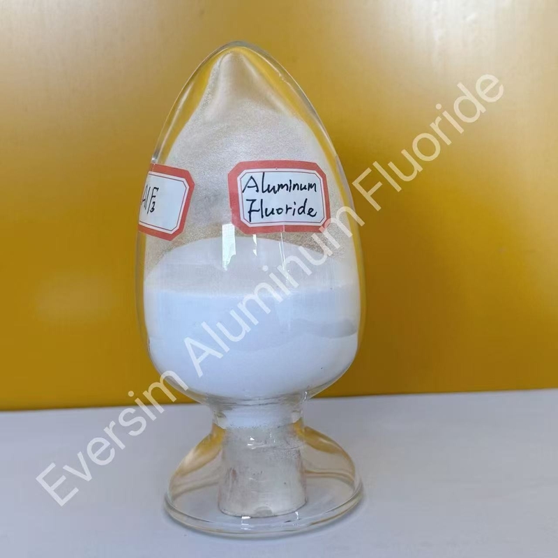 Molekülgewicht 83,98 Weiß sandes Aluminiumfluorid Alf3 für den Fluss von Nichteisenmetallen