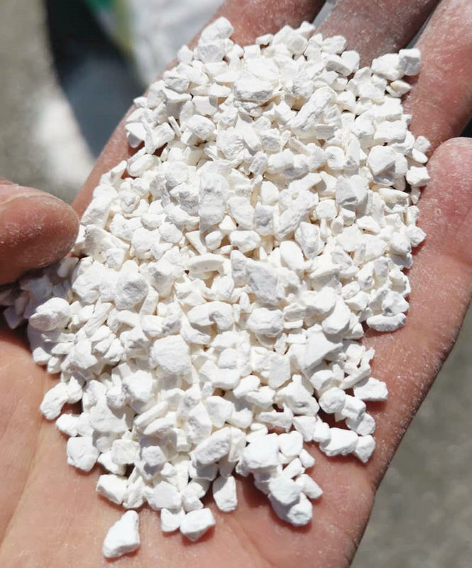 13775-53-6 pulverisieren Kryolith-Körnchen synthetischen Kryolith Na3alf6 für abschleifendes schweißendes Fux
